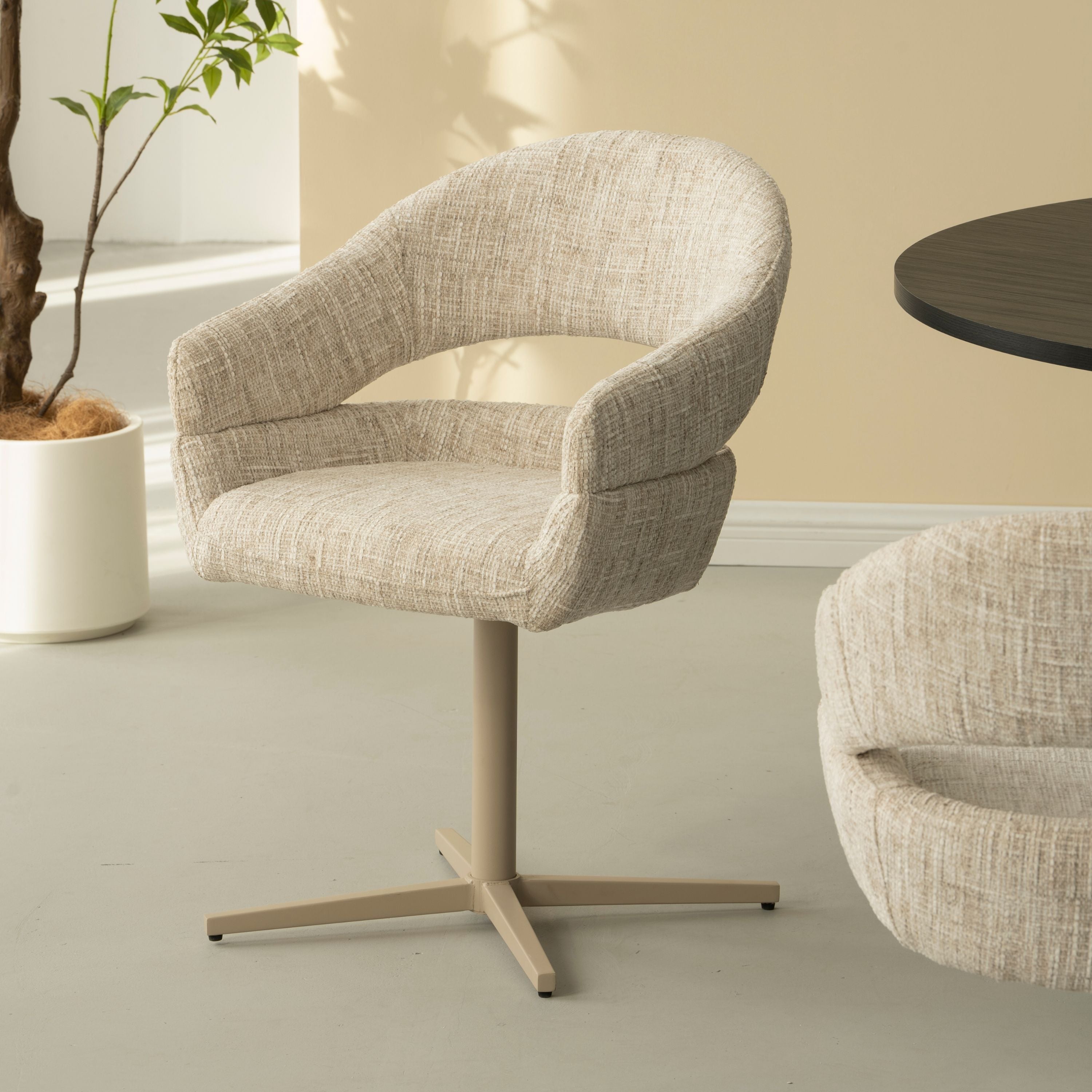 Clover Draaistoel - Zand - Chenille